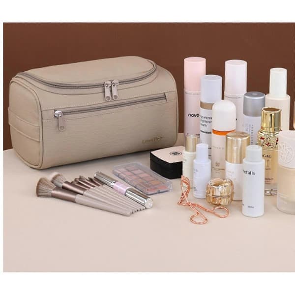 Old Money Style Taslon Waterproof Toiletry Bag — Multi-Compartment Polyester Travel Toiletry Bag, Compact Luxury Makeup