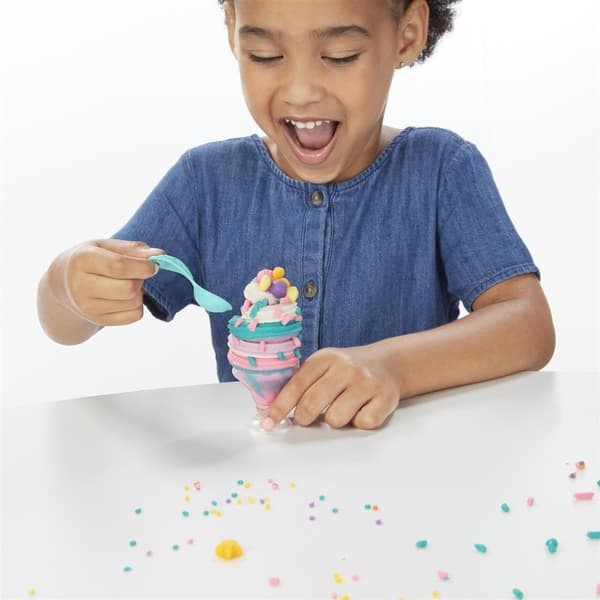 Play-Doh Magical Frozen Treats Lekset multifärg