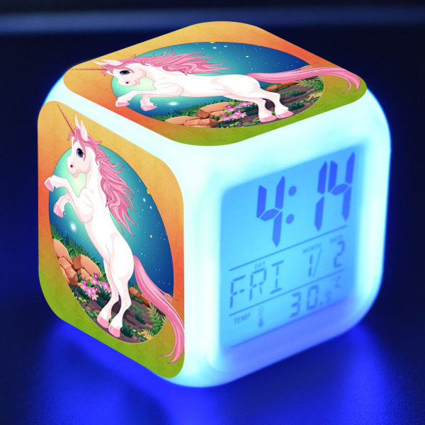 Unicorn digitala väckarklockor, 7 färgskiftande LED LCD-kub med lampor Barnväckarklockor, sängbord Födelsedagspresent Flicka Pojke Kvinnor Vuxen Sovrum
