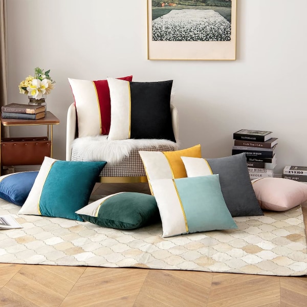 En pakke med 2 dekorative pyntepuder i fløjl, guld læder firkantede bløde ensfarvede pudebetræk, sofa pudebetræk 18 X 18 tommer sort