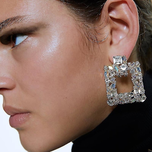 2022 Nya Mode Boho Kristallörhängen för Kvinnor Strass Statement Pärla Droppe Hängande Örhängen Jul Smycken Presenter