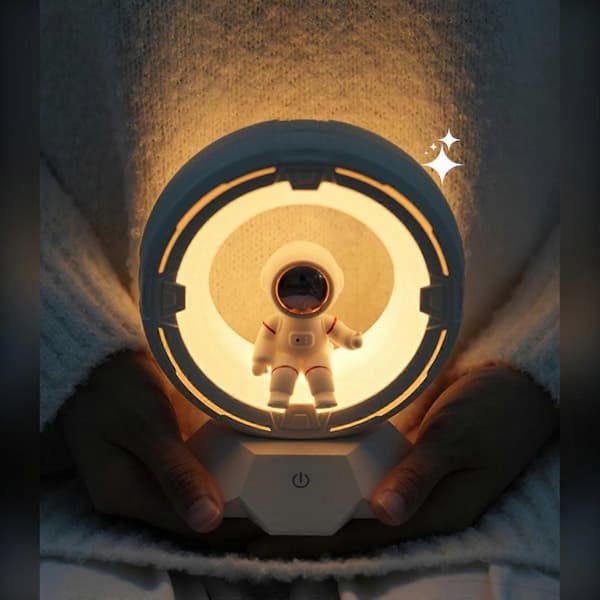 Astronaut Rechargeable Night Light Touch Controlled 4-Level Dimmable Lamp with 1200mAh Battery