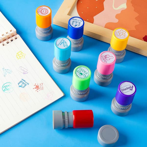 8-pack Teacher Stamps, Self-Inking, Motivational, Encouraging Stamp for Teachers, Appreciation Gift, Classroom, Homework, Tests, Student Behavior 3*3*6CM
