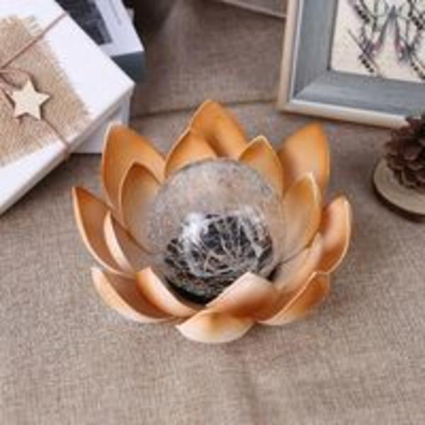 Solcellsbelyst lotusblomsträdgårdslampa utomhus vacker ljuseffekt genom krossat glas (1 st)