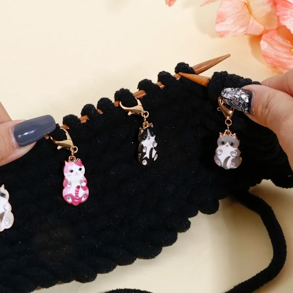 Locking Stitch Marker, Crocheted Locking Stitch Marker Charm