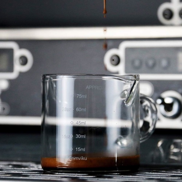 2 kappaletta kaksinkertaiset kaatonokat mittaavat kolminkertaiset kannut maitoastiat 75 ml espressoshottilasit osat kirkas lasi