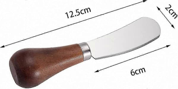Ostebrettservering: 4 stk. mini stående smør- og ostespredere med trehåndtak