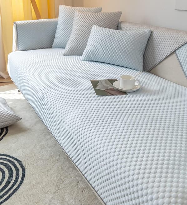 Sofatrekk i is-silkemateriale, sklisikkert og vaskbart sofatrekk i ensfarget design, møbelbeskyttelse for stuen Lyseblå Light Blue 70 x 180cm