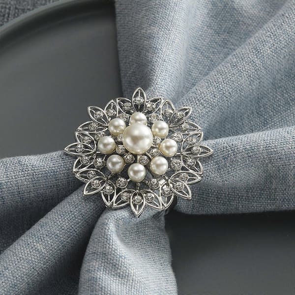 6-pak serviettringer Juleperleblomst Gull Sølv Serviettspenne Rhinestones Serviettholder Egnet for fest