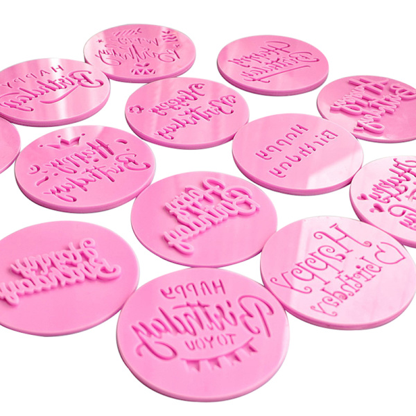Fondant Plast Cookie Embosser Form Grattis på födelsedagen Biscuit Pri E