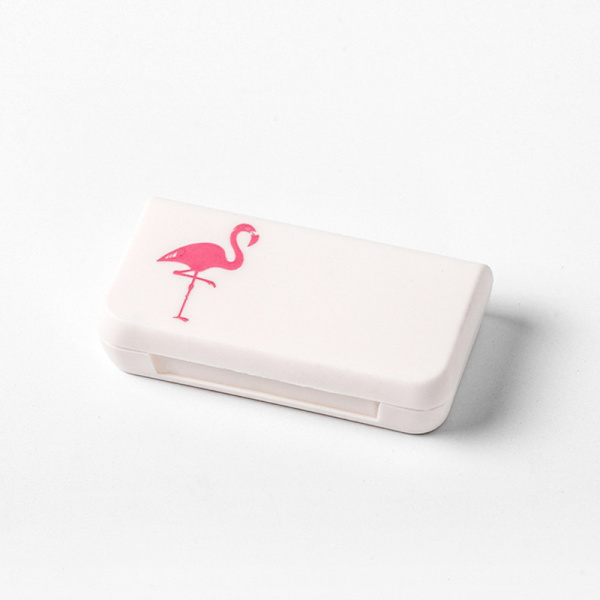 3Grids Mini case Plast Resemedicinlåda e litet bord Flamingo