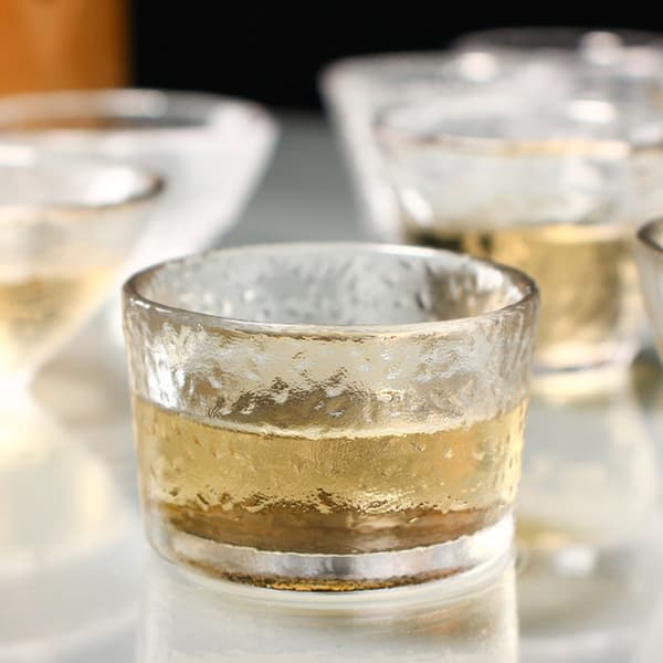 -stil handgjorda hamrade glas liten tekopp Sake kopp te glas B