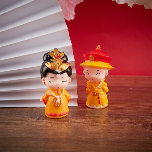Emperor Empress Figurine PVC Queen Ornament Traditional Decora A1