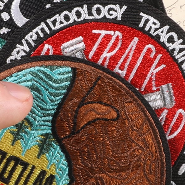 Broderijärnlappar Monstertyg Applikationer Badge Extraterr 01