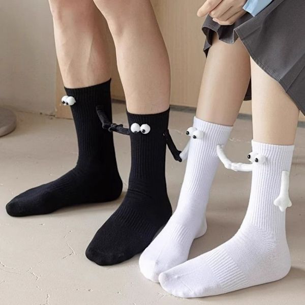 Magnetiske sugende holdesokker, studentsokker, parsokker, mannlige og kvinnelige studenter, trendy og allsidige, ensfargede mellomlange sokker white+black 2 pairs