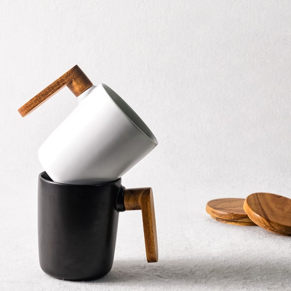 Slät keramisk kaffemugg, kreativ kontorsmugg i nordisk stil, trähandtag med lock, specialtillverkad retro keramisk kopp, 13 ounces, 1 (vit & svart)