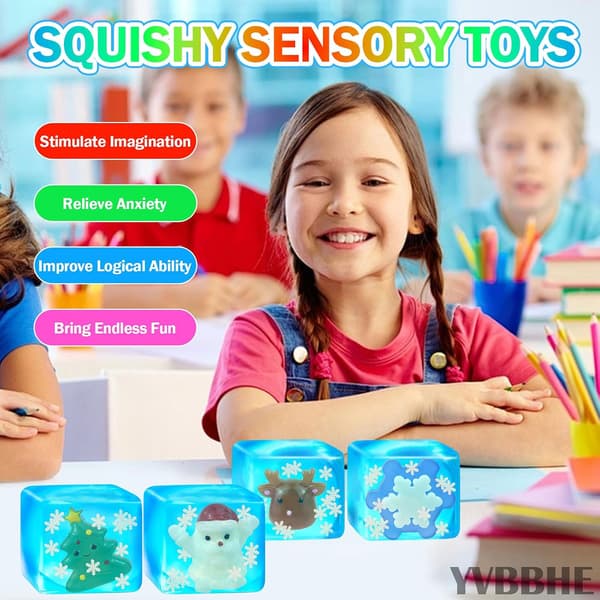 4 STK Blå Squeeze Cube med lysende julemotiv indeni, Squishy Glow-in-Dark Maltose Sensorisk Fidget Legetøj, Stresslindrende Gummy B 4pcs