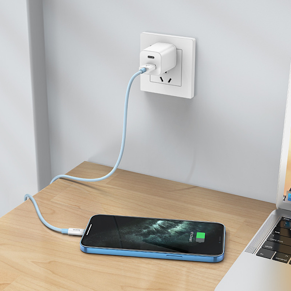 hoco. X68 true color 2.4A laddningsdatakabel för iPhone Lightning nylon flätad kabel