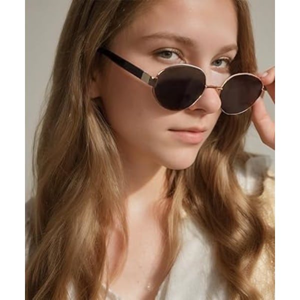 Retro Ovale Solbriller for Kvinner Menn Designer Solbriller Klassiske Nyanser UV400 Beskyttelse Silver/Grey