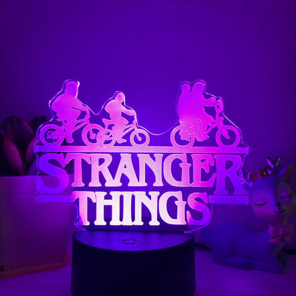 JUSTUP Stranger Things Nattljus 3D LED Illusionslampa med 16-färgsfjärrkontroll För barn Inredningslampa i sovrummet -- svart säte
