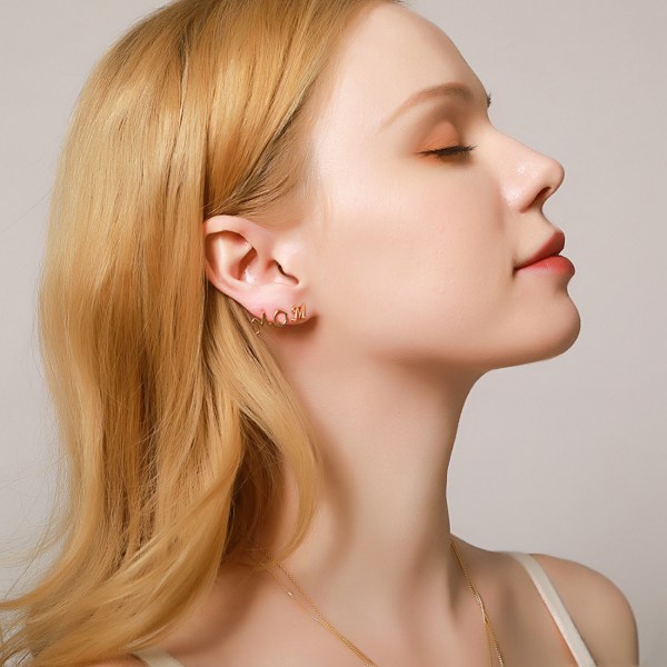 Örhängen Guld Bokstav Glansiga äkta guldpläterade örhängen för kvinnor  Flickor med känsliga öron --- B 77b4 | Fyndiq