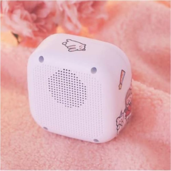 NC Mini Bärbar Trådlös Bluetooth-högtalare Student Mini Väckarklocka Liten Högtalare Bordsur Flickor Gillar Det