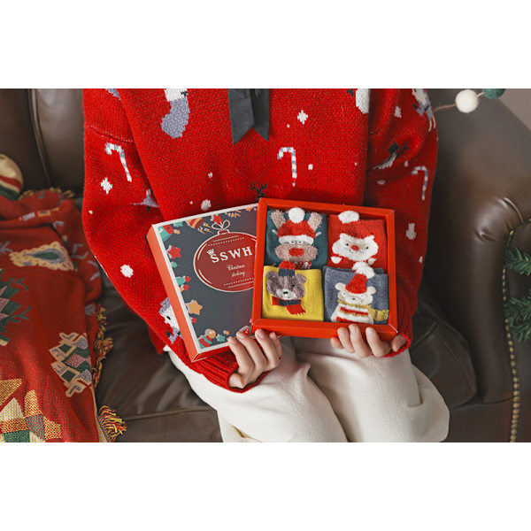 Efterår og vinter sokker børns bomuldssokker nytårs midtrør julesokker kvinders kreative tegneserie dyresokker gave sokker Santa Claus 4  pairs/box