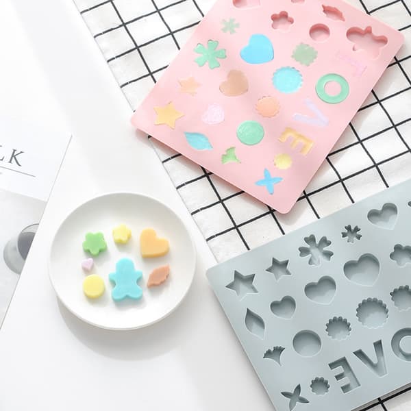 26 LOVE Kjærlighet Dråpeform Kreativitet DIY Dråpe Silikonform Pudding Gele Is Rutenett(Blå)