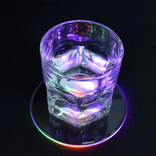 4 kpl Värikkäitä LED-Cocktail-Aluslautasia, Ultraohut LED-Juomalasinalunen Valoisa Aluslautanen, Liukumaton & Vedenkestävä Läpinäkyvä