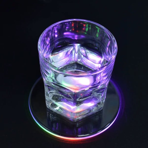 4 stk fargerike LED-coaster til cocktail, ultratynne LED-coaster med lys, sklisikre og vanntette gjennomsiktige