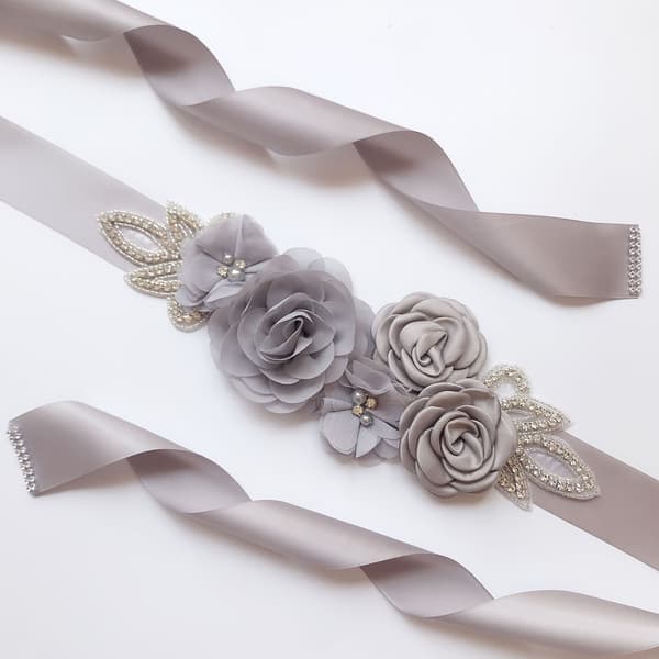 Bröllopssashbälte med blommor, pärlor, strass, klänning, graviditetsbälte, brudtärnor, grå