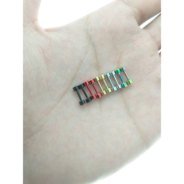Dot Øreringe, Højpoleret Kirurgisk Stål Skrue Flade Tilbage Disk Stud Øreringe til Kvinder Mænd Pakke med 5 Par (3MM)