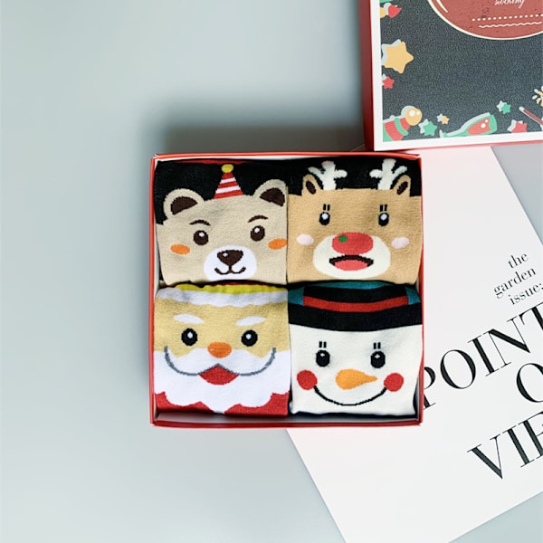 Syksyn ja talven sukat Lasten puuvillaiset sukat Uudenvuoden keskipitkät sukat Joulu sukat Naisten luovat piirretty eläinsukat Lahjasukat Christmas Smile Box 4  pairs/box