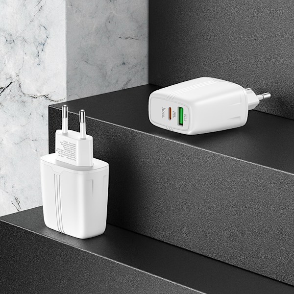 hoco. N11 Youneng dobbelt-port PD20W+QC3.0 lader for iPhone12 europeisk standard lading