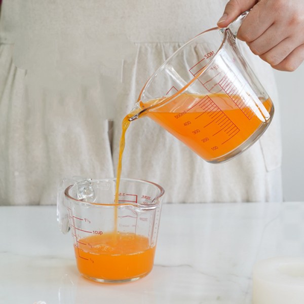 Köksglasmätkopp med våg, högtemperaturbeständig, hushållsbakning, äggvispning, mjölkkopp, 500 ml för vätskemätning