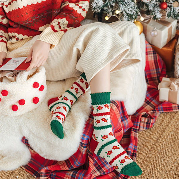 Joululahjasukat Lasten puuvillaa Syksy ja talvi Keskituubi Sukat Iso punainen Söpö ins Sukat Green Christmas Tree 1 pair