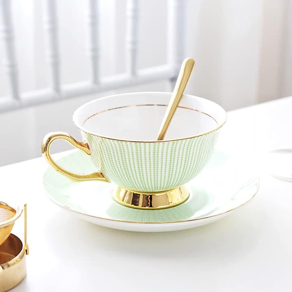 Kaffekop- og underkopssæt - 6,7 Oz Bone China Tekop med underkop og ske - Fancy kop til kontor, sofabord eftermiddagste (grøn)