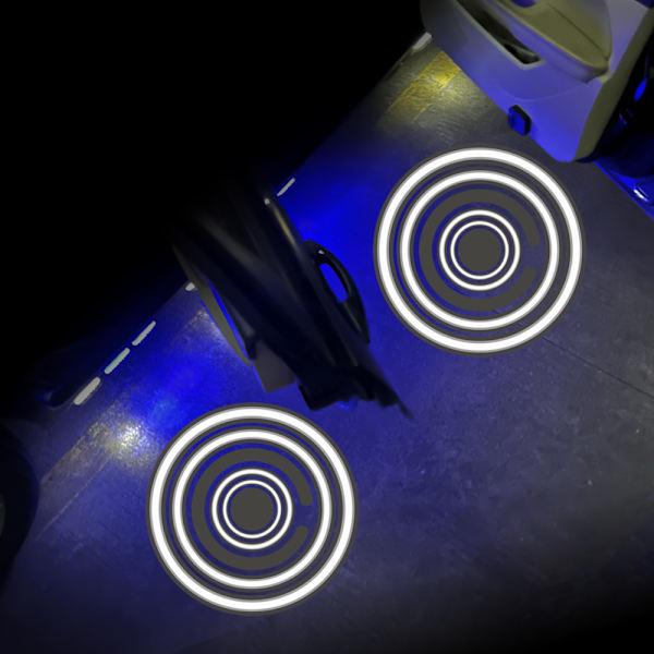 LED dobbelt-sensing bildør velkomstlys projektion nat atmosfære dekorativ spotlight induktionsswitch (2 stk.)