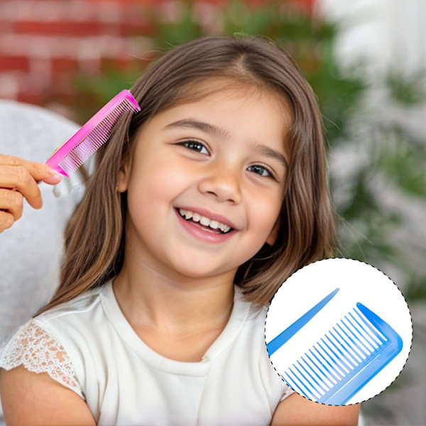 Blå Hårkamme til fint hår Bredtandet kam, fintandet kam, rottehalekam og en dobbelt fintandet og bredtandet kam. Hårkamme til M blue Small