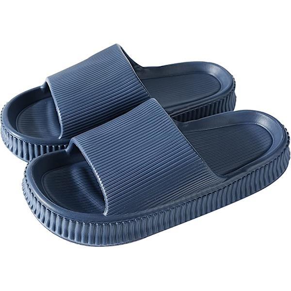 Kuddslippers för kvinnor och män Molnslippers halkfria snabbtorkande badrum duschslippers, öppna tår mjuka tjocka tofflor (blå)