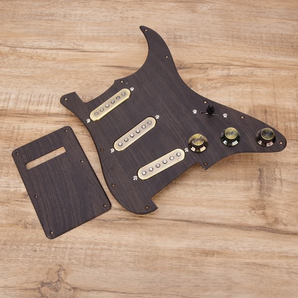 Förladdad SSS Humbucker Pickguard Pickups Set med Back Plate för Elgitarrdelar