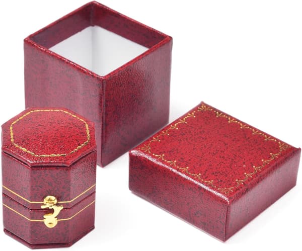 Mini Rød Ringæske til Frierier & Bryllupper - Lommeformat Forlovelsesæske til Lommer & Håndtasker red