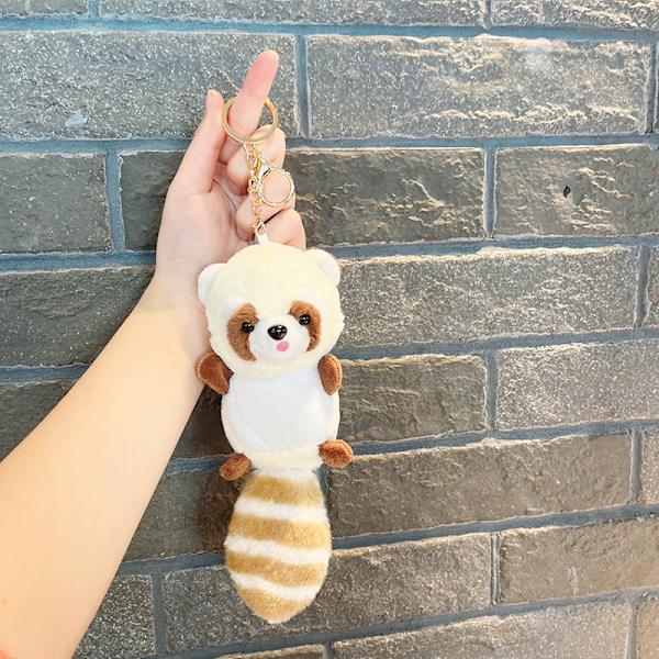 Söt liten docka, parväska hänge, plyschleksak docka nyckelring, docka hänge Plush Raccoon - White