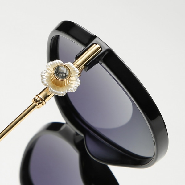 Kvinnors fyrkantiga Cat Eye Hybrid Butterfly Fashion Solglasögon