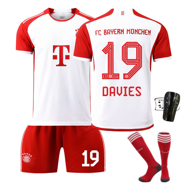 23/24 Bayern Stadium Hemma Barnfotbollströja Set med Strumpor och Skydd 19 DAVIES Children's size26