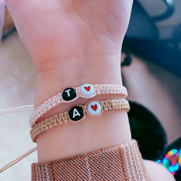 Wekity Initial Armbånd til Damer Teenagere Piger Flettet Reb Flettet Graduering Mors Dag Gave til Mor Kæreste Kone Justerbar 26 Bogstaver,W