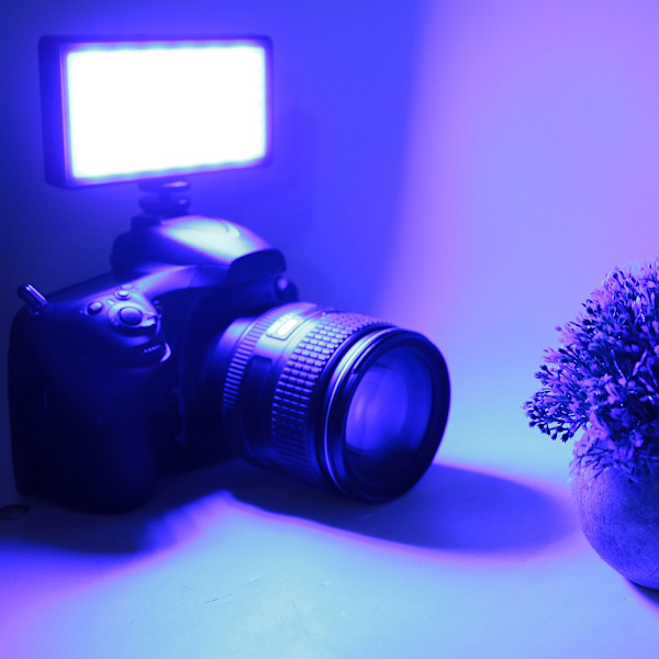 ZF PL10A RGB 2500-7000K Dimbar ficklampa LED-videoljus Fullfärg 7 specialeffekter