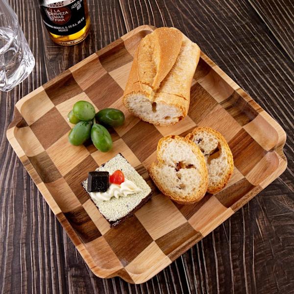 Serveringsbrickor i trä - Set med 2 fyrkantiga serveringsfat, dekorativa träskivor Ostbrickor för servering av frukostmiddag Appetizer