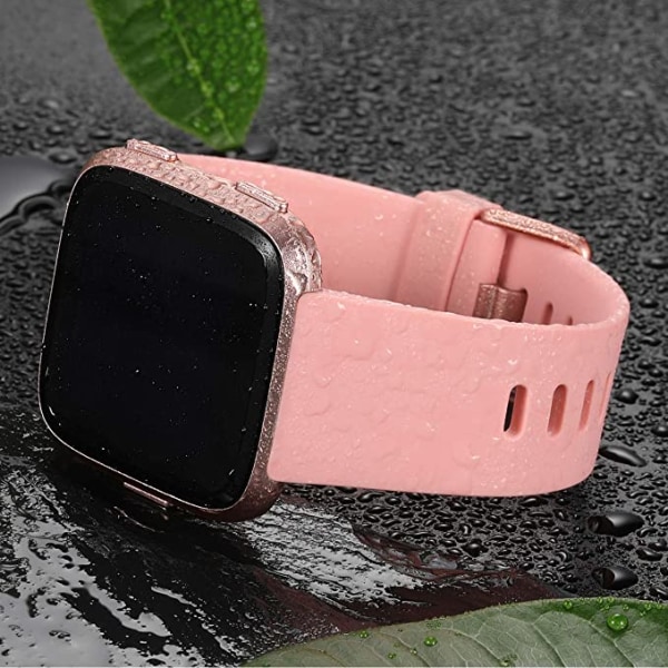 Den smarte klokkestroppen er kompatibel med Fitbit versa Smartwatch, versa 2 og versa Lite se klokker for kvinner og menn（ Peach-L）