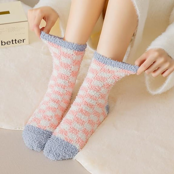 Naisten pörröiset sukat, lämpimät ja pörröiset, plushiset tossusukat, pehmeät ja mukavat talviset nukkumissukat